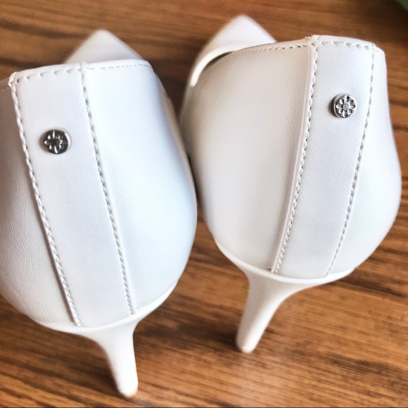 BCBGeneration Women’s White Heels 4" - Picture 9 of 15